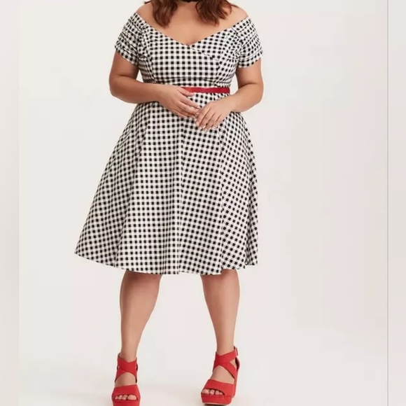 MAKE AN OFFER NEW Torrid Retro Chic Gingham Dress Sz 12 NWT Pinup Rockabilly - Picture 2 of 9